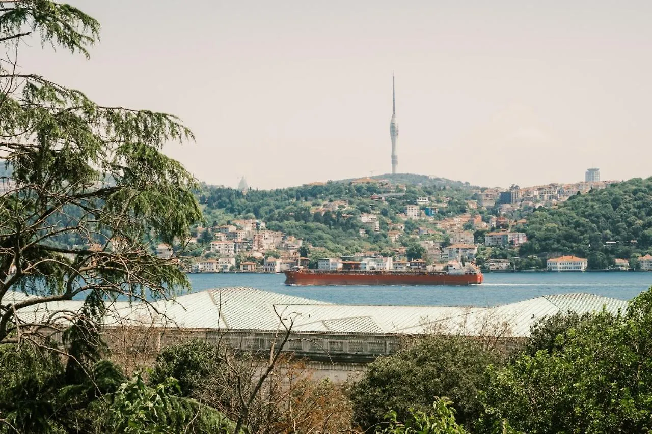 Sea View Flat W Balcony 5 Min To Dolmabahce Palace Apartment Istanbul