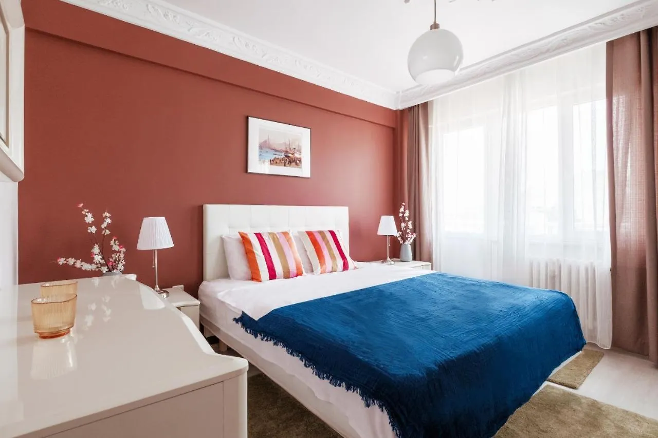 Sea View Flat W Balcony 5 Min To Dolmabahce Palace Apartment Istanbul