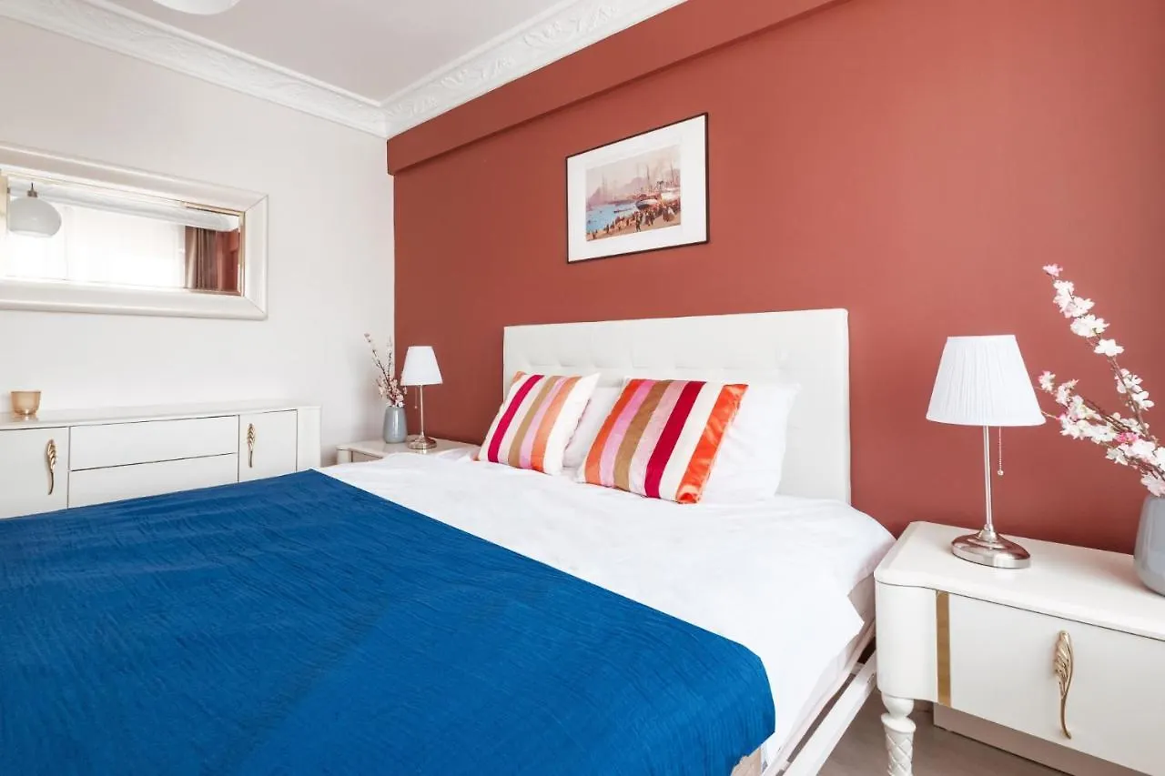 Appartamento Sea View Flat W Balcony 5 Min To Dolmabahce Palace Provincia di Provincia di Istanbul